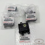 87106-30500 DAMPER SERVO SUB-ASSY, AIR CONDITIONER RADIATOR, NO.1